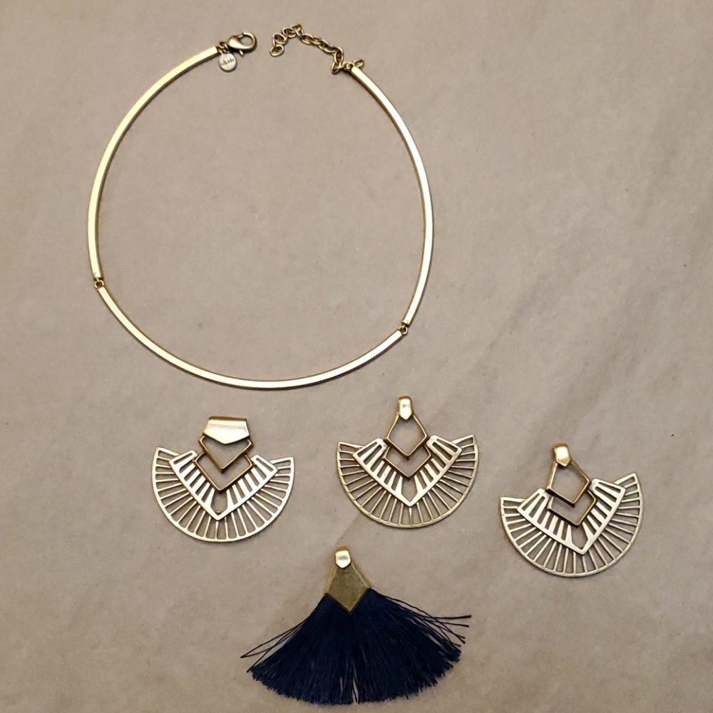 Versatile Statement Necklace - image 7